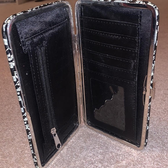 Wallet - Picture 2 of 3